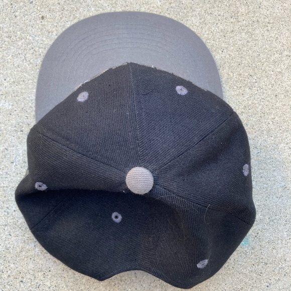 Los Angeles Kings Snapback Hat Unisex NHL Hockey One Size Street Gretzky Script - Picture 10 of 11